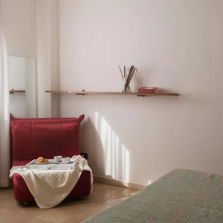 Apartment Stylish Le Fontane 1 Bedroom Sleeps 2 Num0754